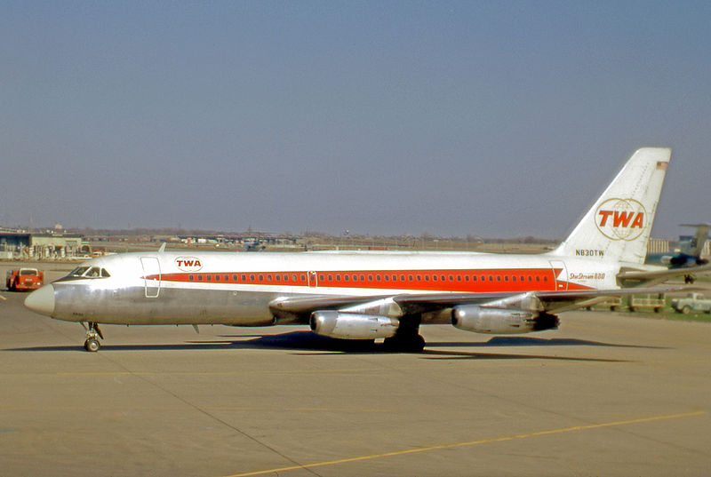 800px-Convair_880_N830TW_TWA_ORD_24.04.71_edited-3.jpg